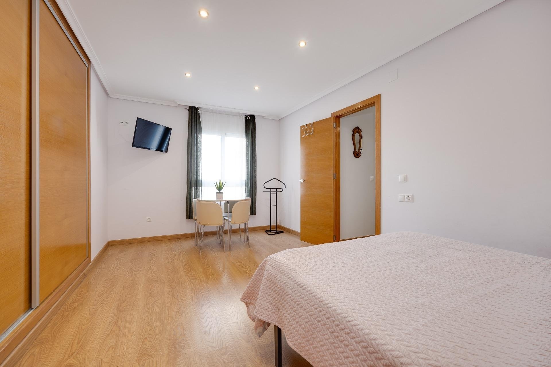 Herverkoop - Apartment -
Torrevieja - Centro