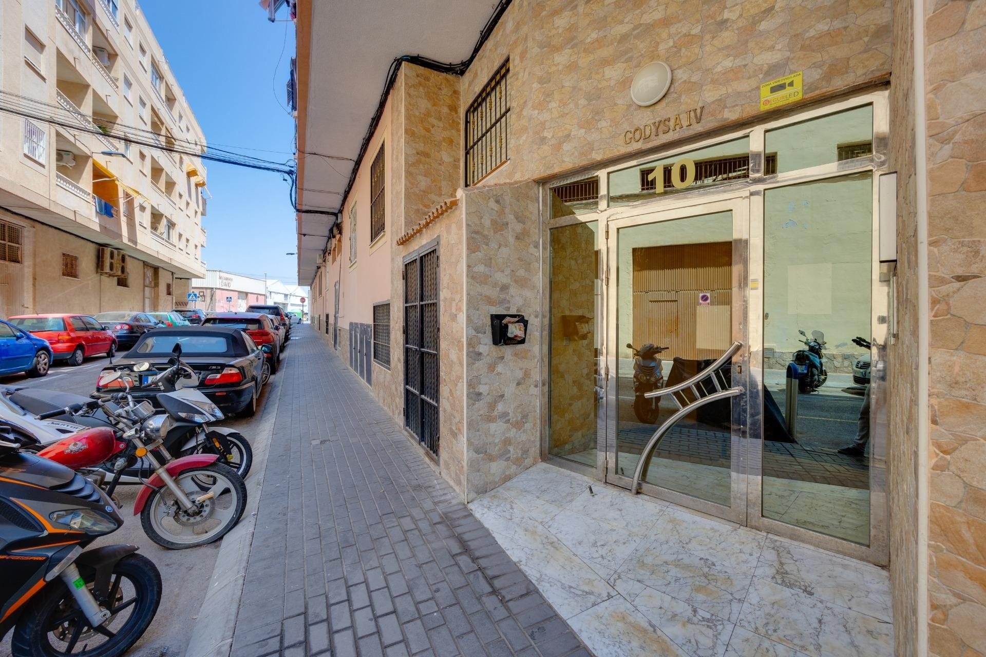 Herverkoop - Apartment -
Torrevieja - Centro