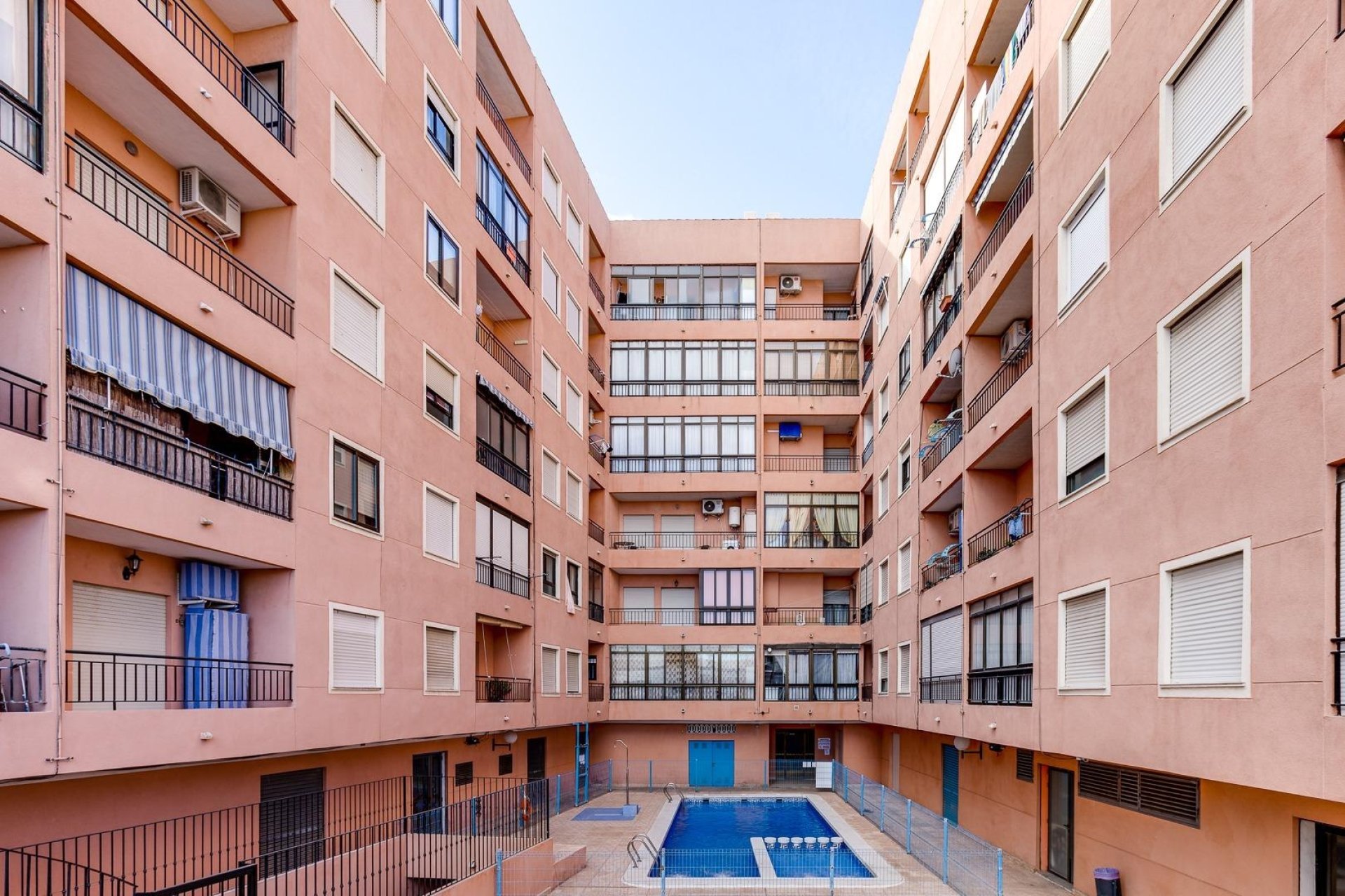 Herverkoop - Apartment -
Torrevieja - Centro