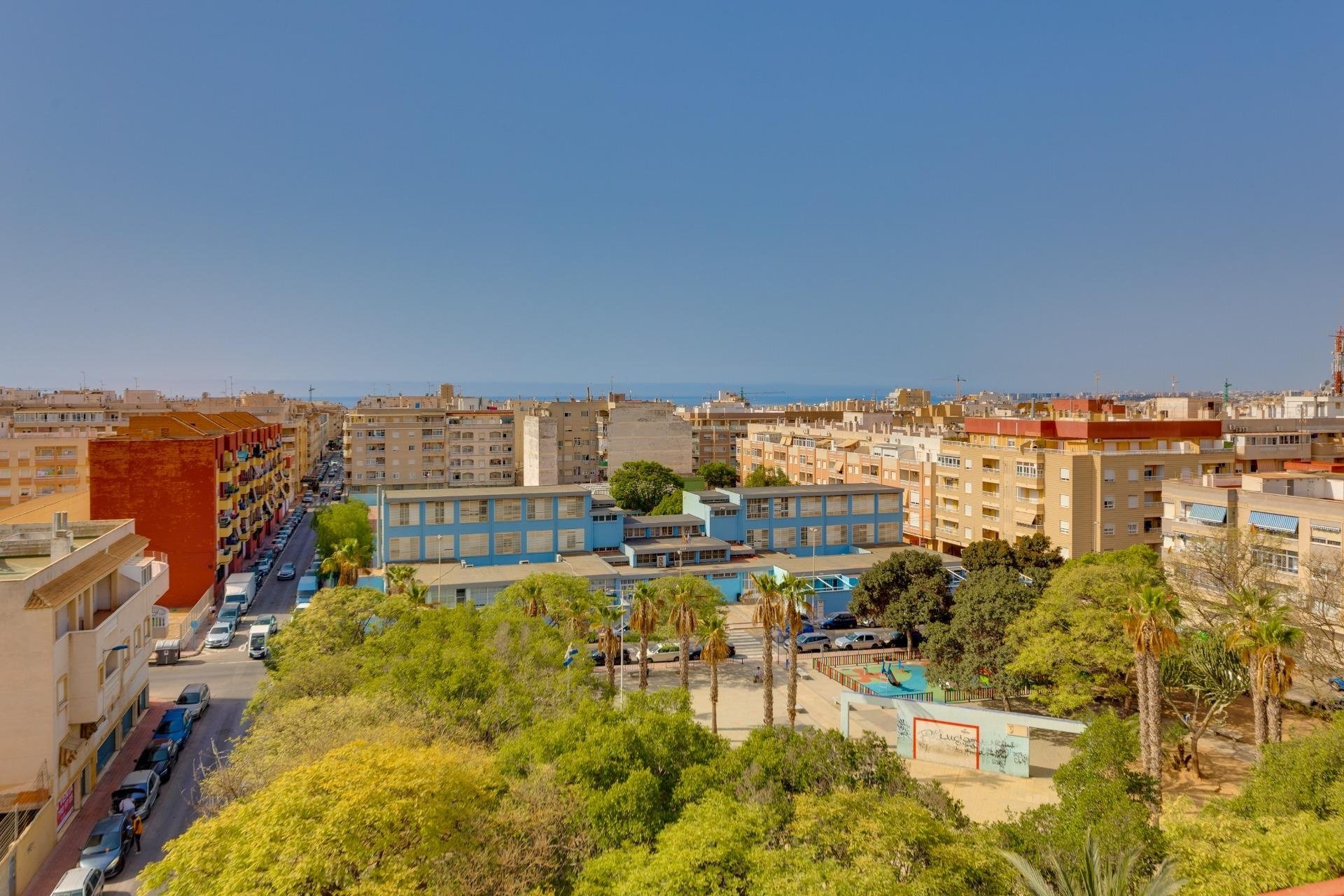 Herverkoop - Apartment -
Torrevieja - Centro