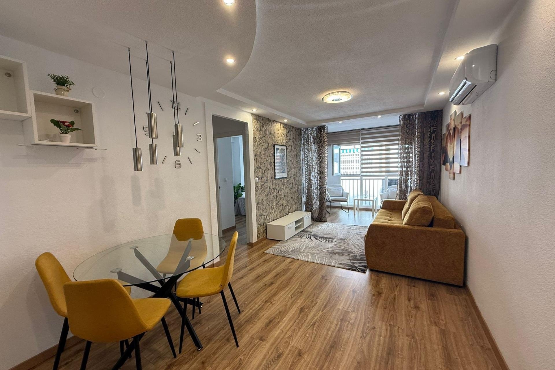 Herverkoop - Apartment -
Torrevieja - Centro