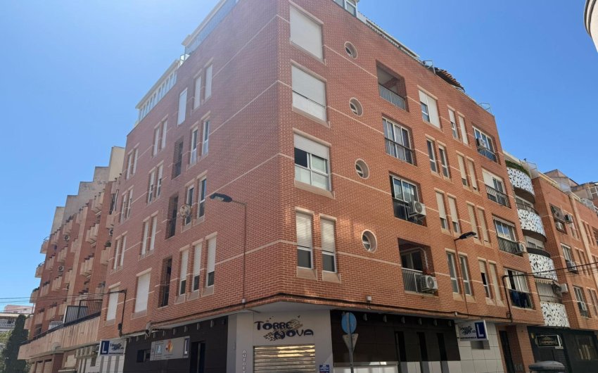Herverkoop - Apartment -
Torrevieja - Centro