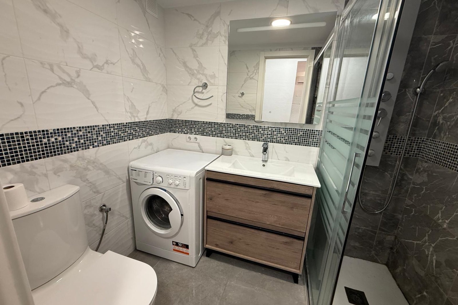 Herverkoop - Apartment -
Torrevieja - Centro