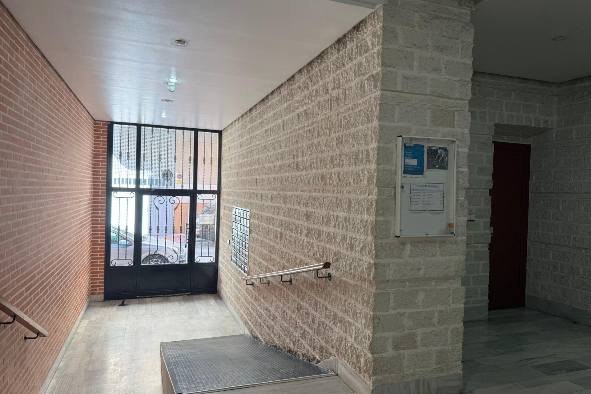 Herverkoop - Apartment -
Torrevieja - Centro