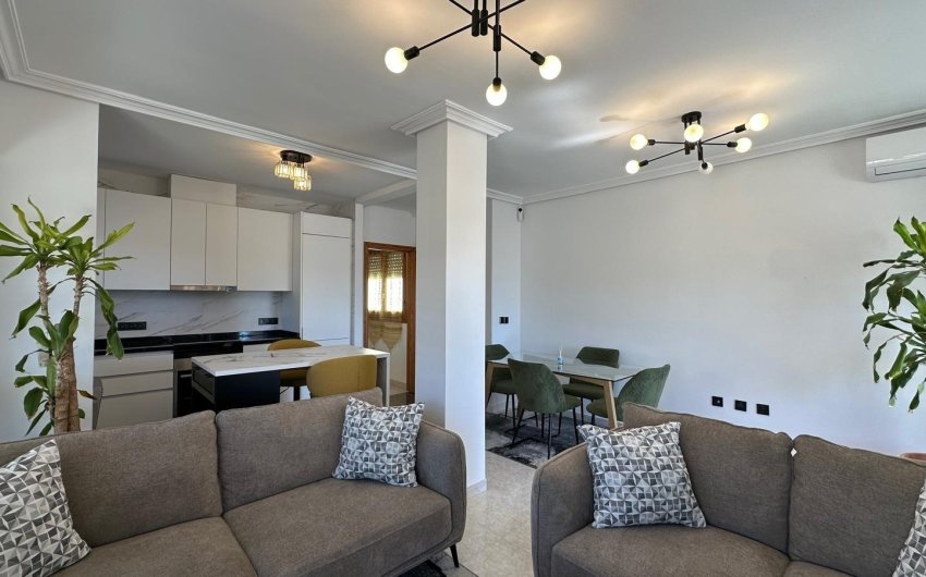 Herverkoop - Apartment -
Torrevieja - Centro