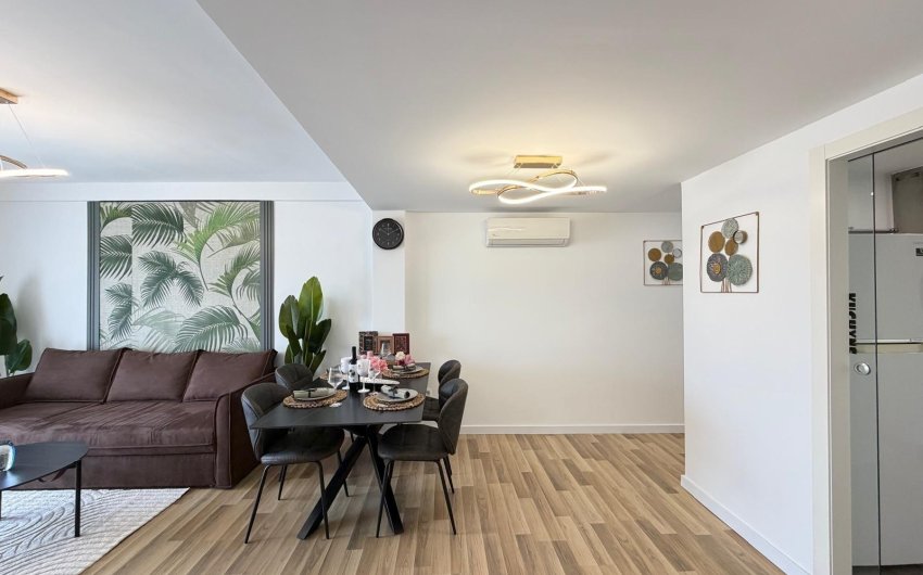 Herverkoop - Apartment -
Torrevieja - Centro