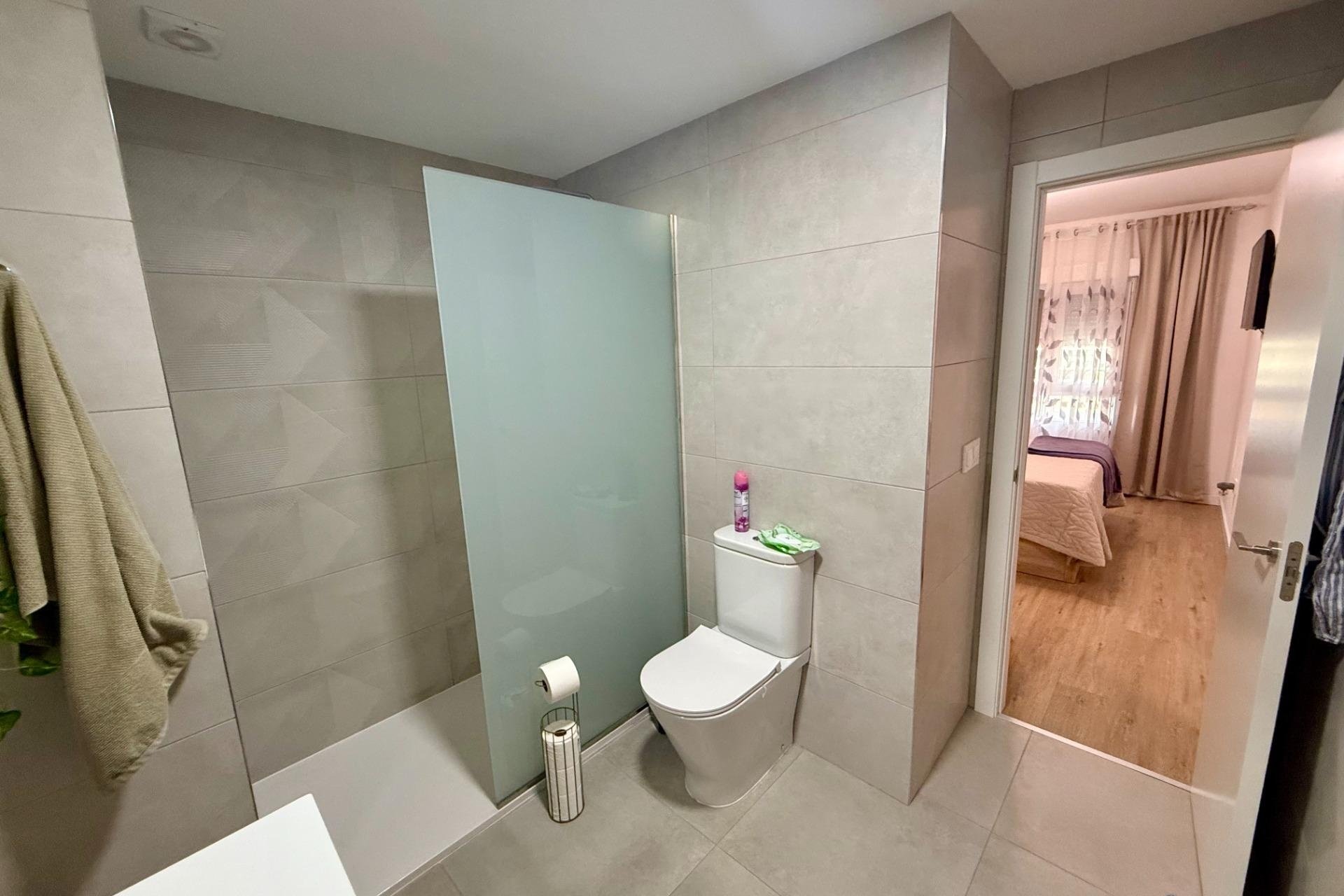 Herverkoop - Apartment -
Torrevieja - Centro