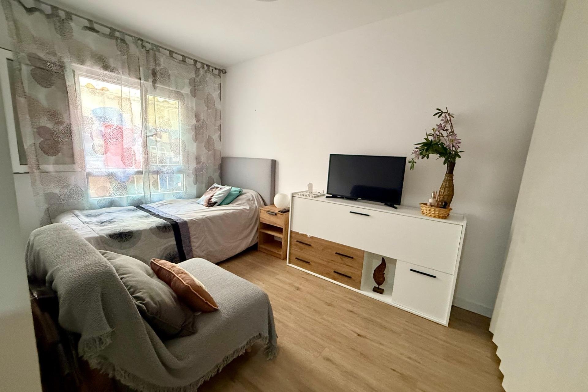 Herverkoop - Apartment -
Torrevieja - Centro