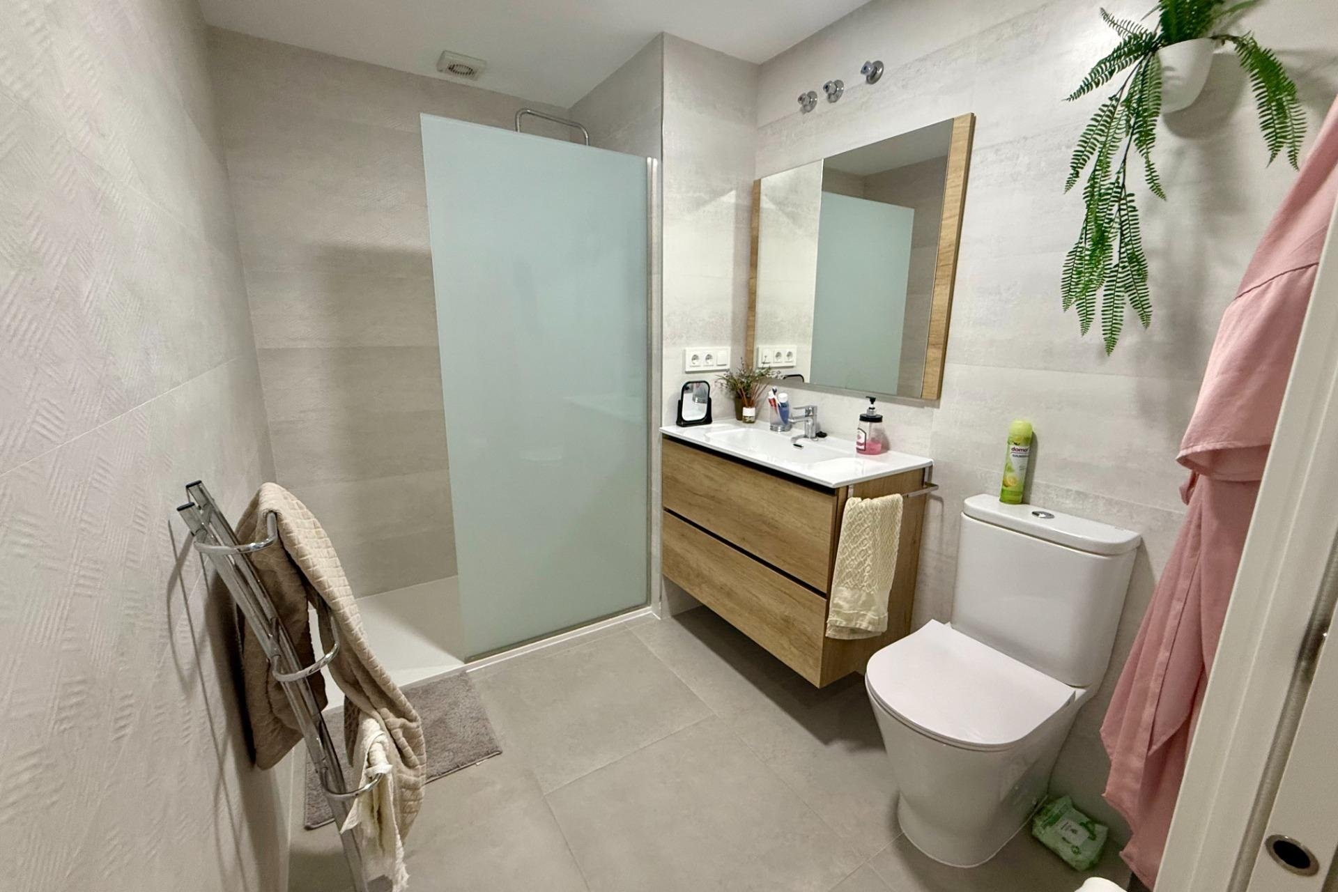 Herverkoop - Apartment -
Torrevieja - Centro