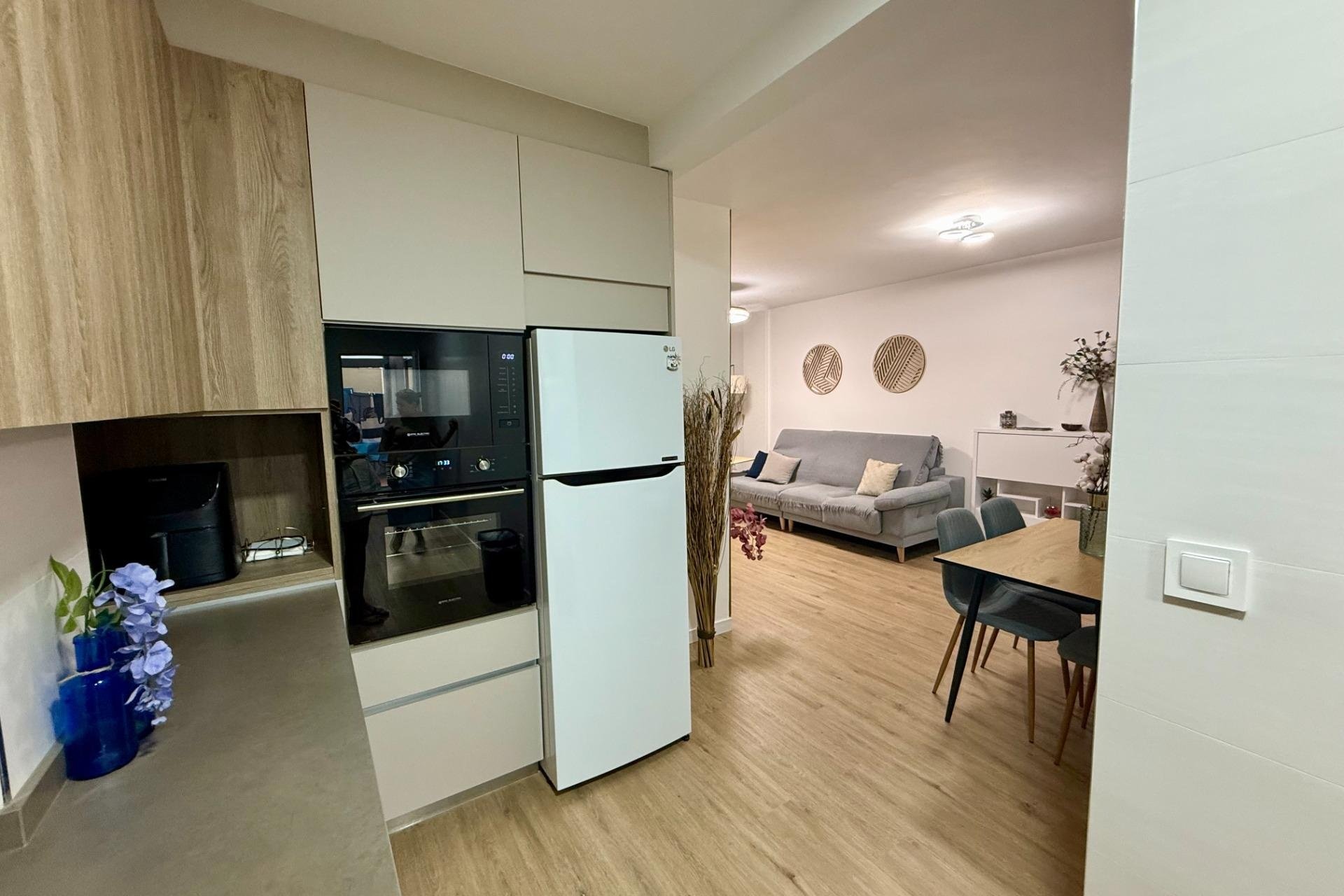Herverkoop - Apartment -
Torrevieja - Centro