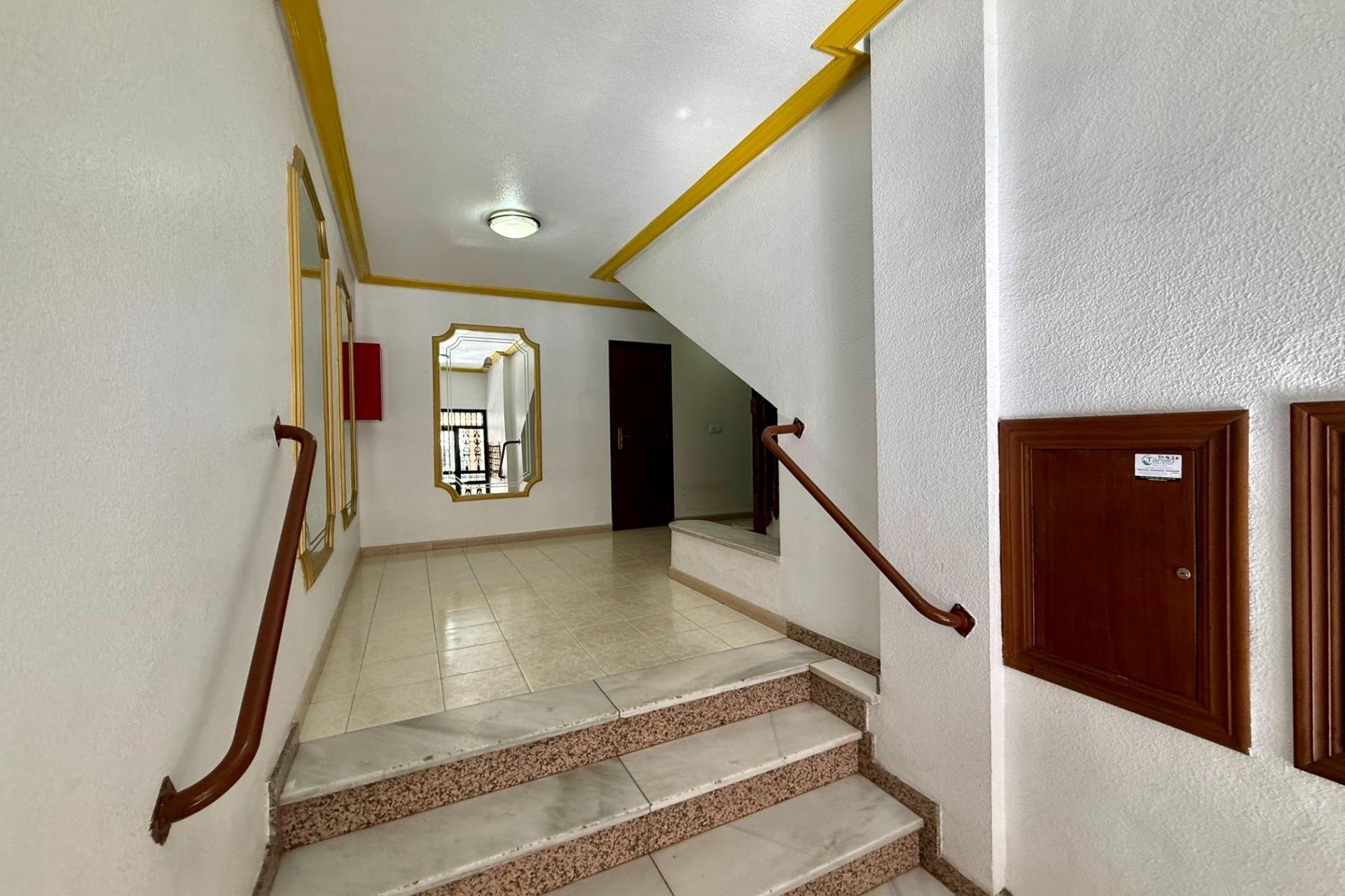 Herverkoop - Apartment -
Torrevieja - Centro