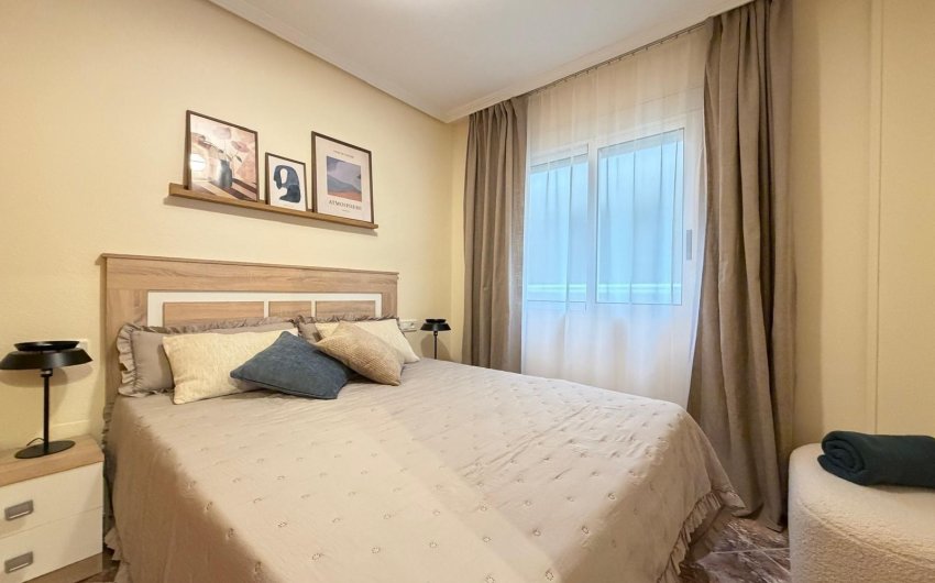Herverkoop - Apartment -
Torrevieja - Centro