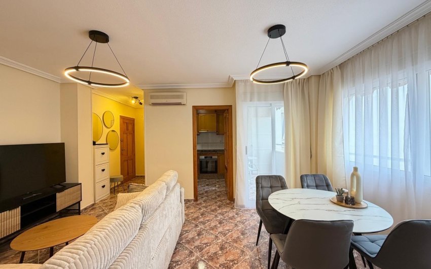 Herverkoop - Apartment -
Torrevieja - Centro