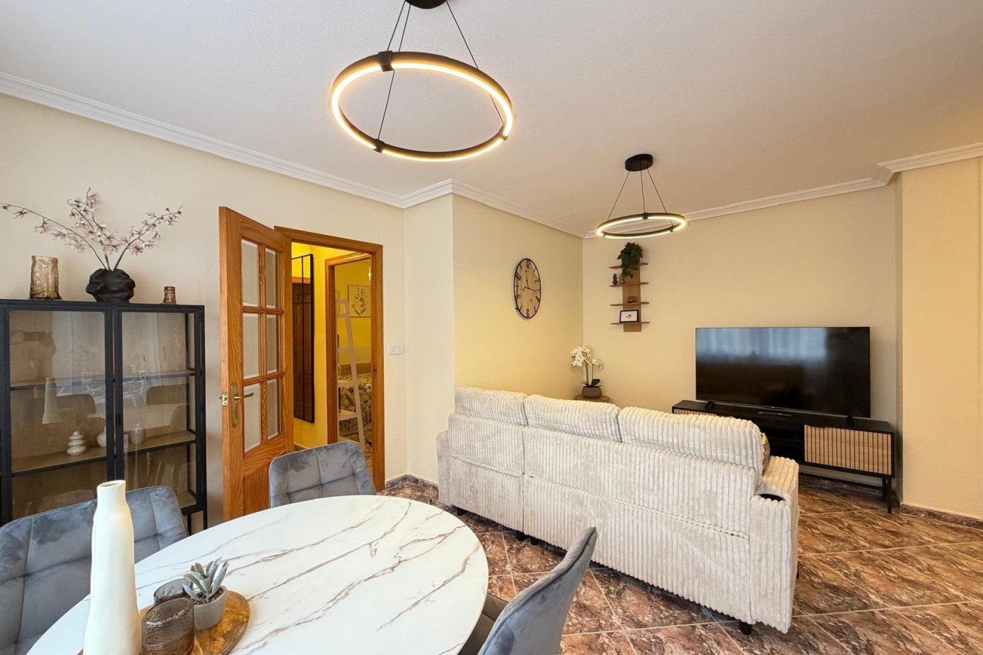 Herverkoop - Apartment -
Torrevieja - Centro