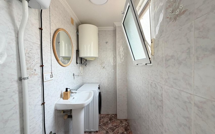 Herverkoop - Apartment -
Torrevieja - Centro