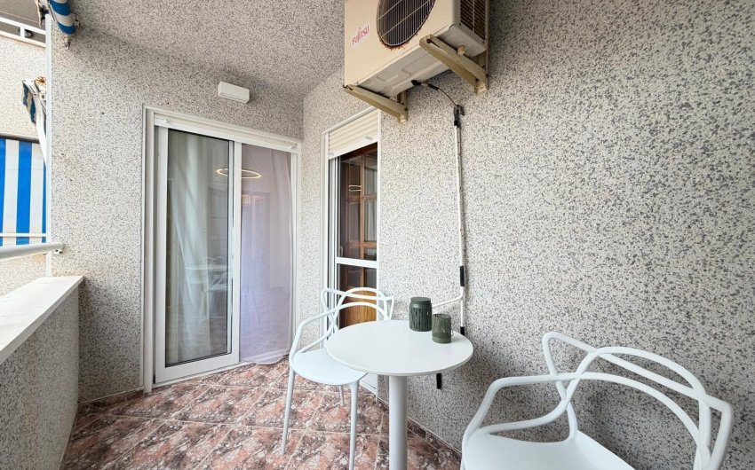 Herverkoop - Apartment -
Torrevieja - Centro