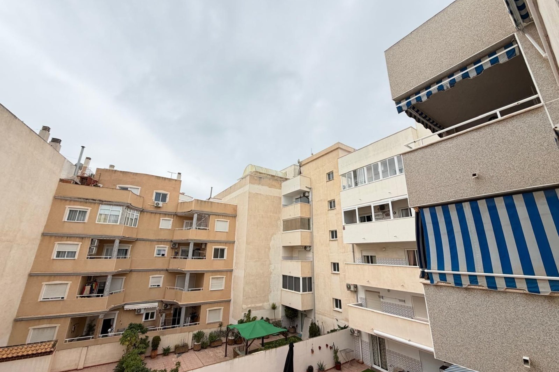Herverkoop - Apartment -
Torrevieja - Centro