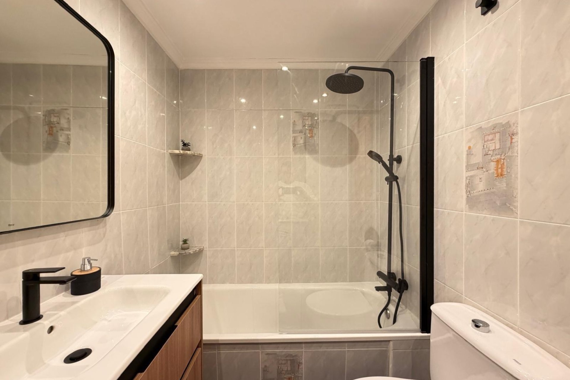 Herverkoop - Apartment -
Torrevieja - Centro