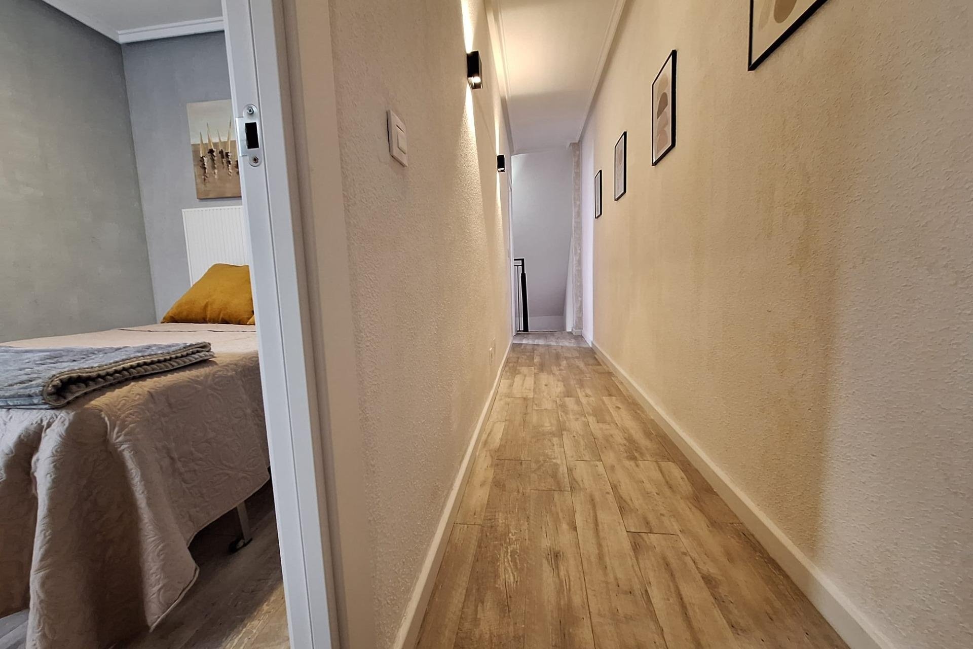 Herverkoop - Apartment -
Torrevieja - Centro