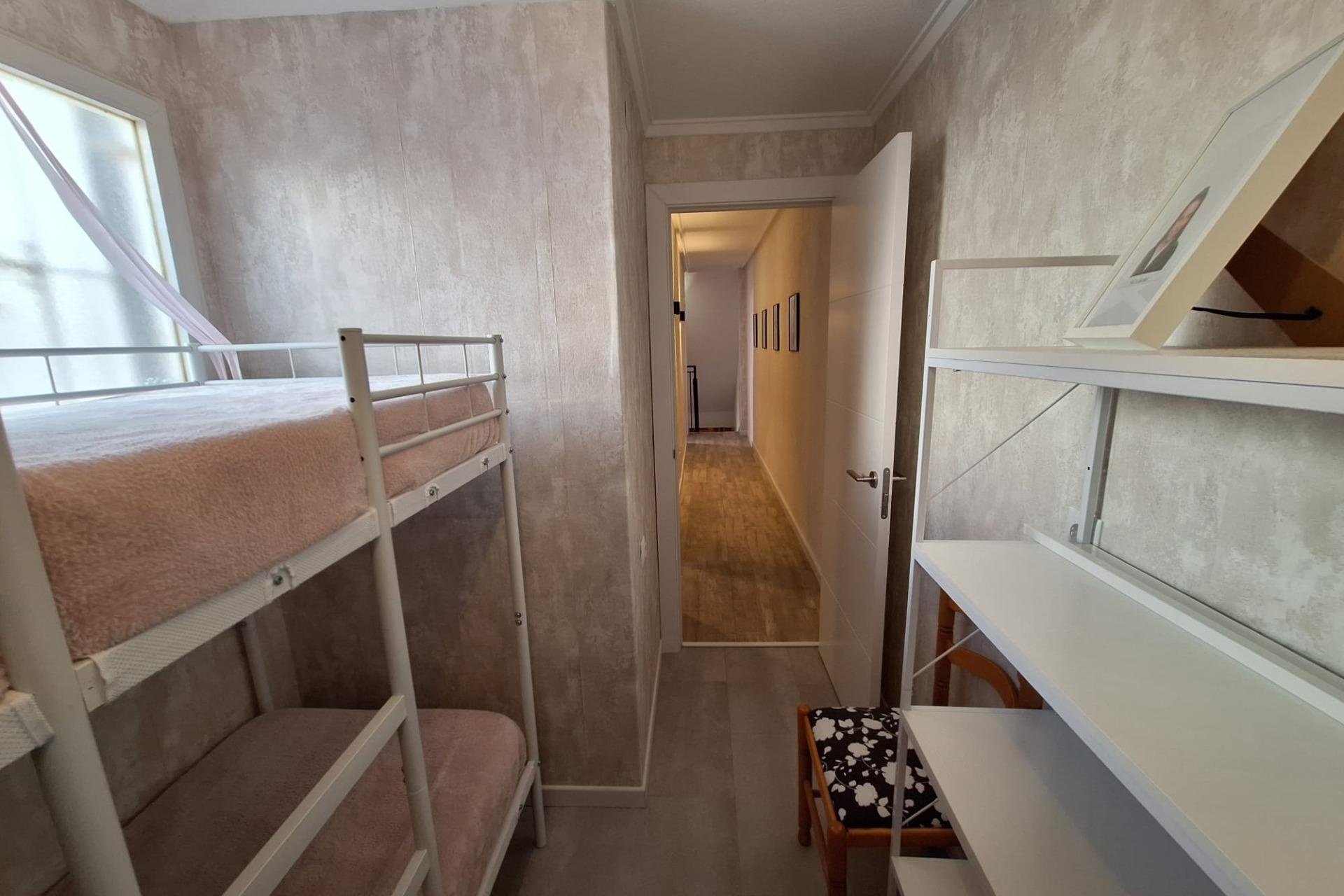 Herverkoop - Apartment -
Torrevieja - Centro