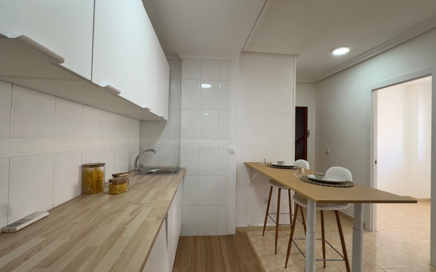 Herverkoop - Apartment -
Torrevieja - Centro