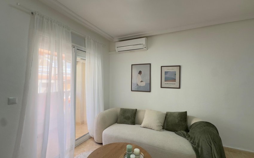 Herverkoop - Apartment -
Torrevieja - Centro