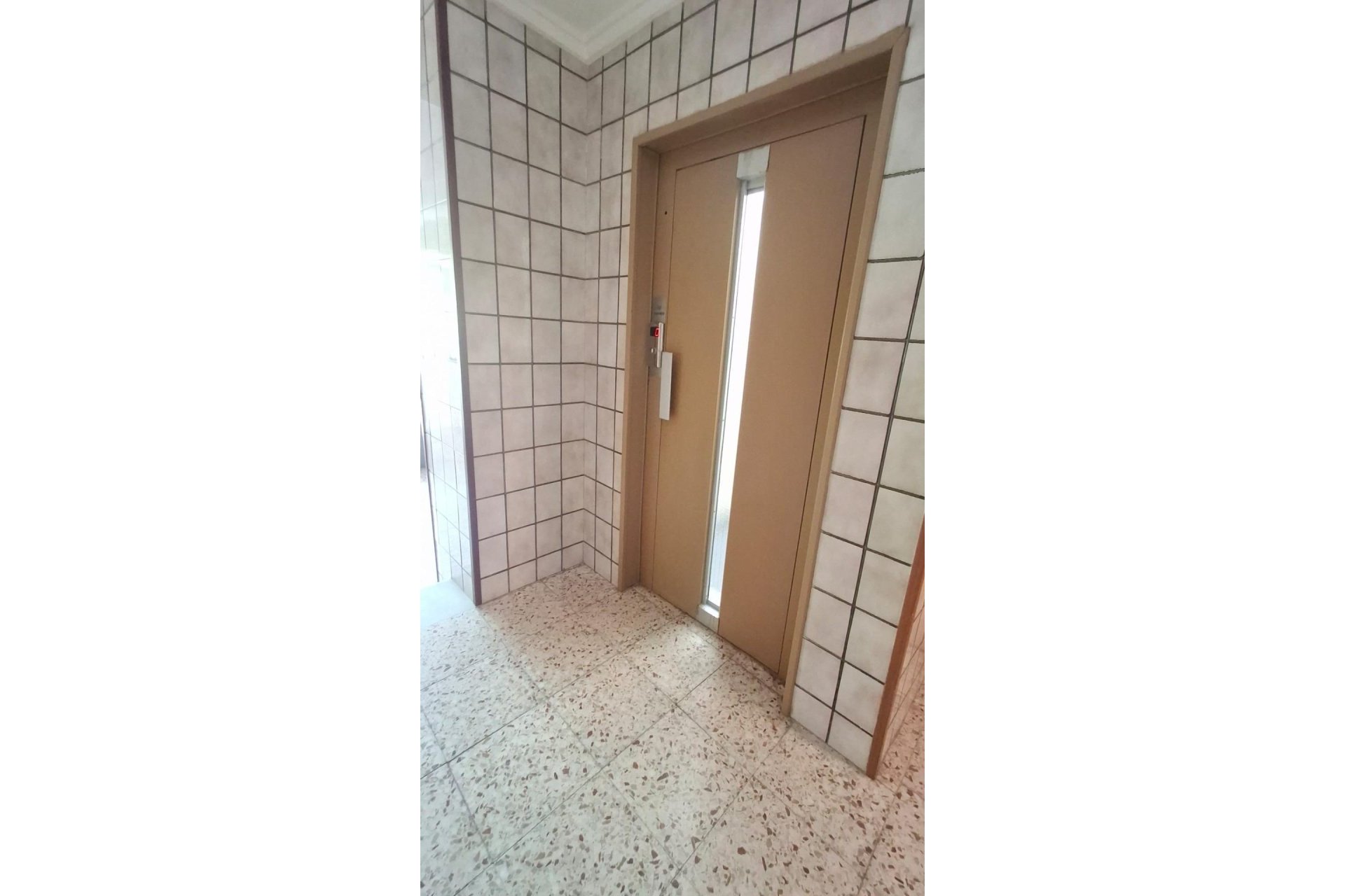 Herverkoop - Apartment -
Torrevieja - Centro