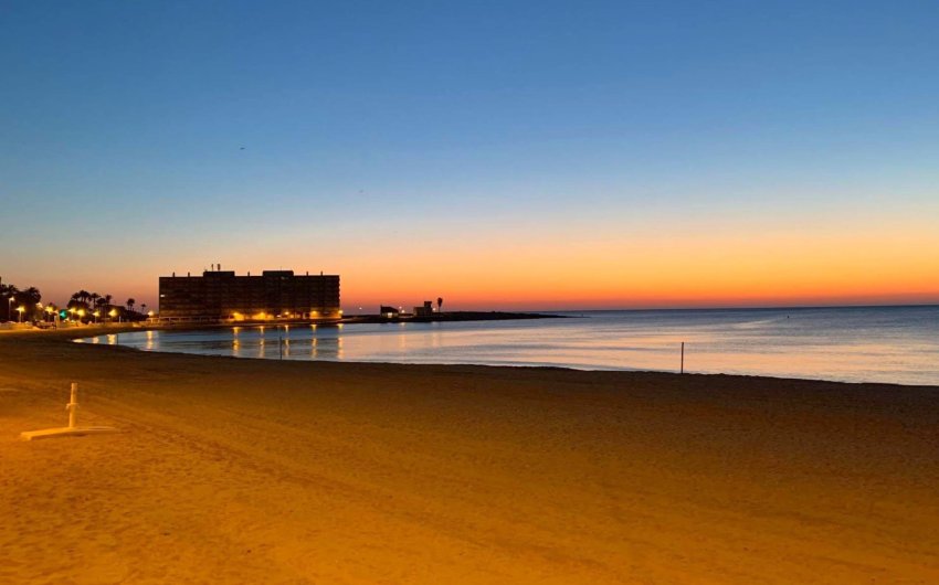 Herverkoop - Apartment -
Torrevieja - Curva Del Palangre