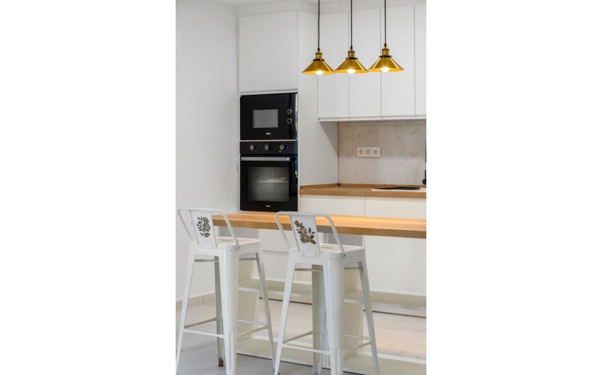 Herverkoop - Apartment -
Torrevieja - El Acequión - Los Náufragos