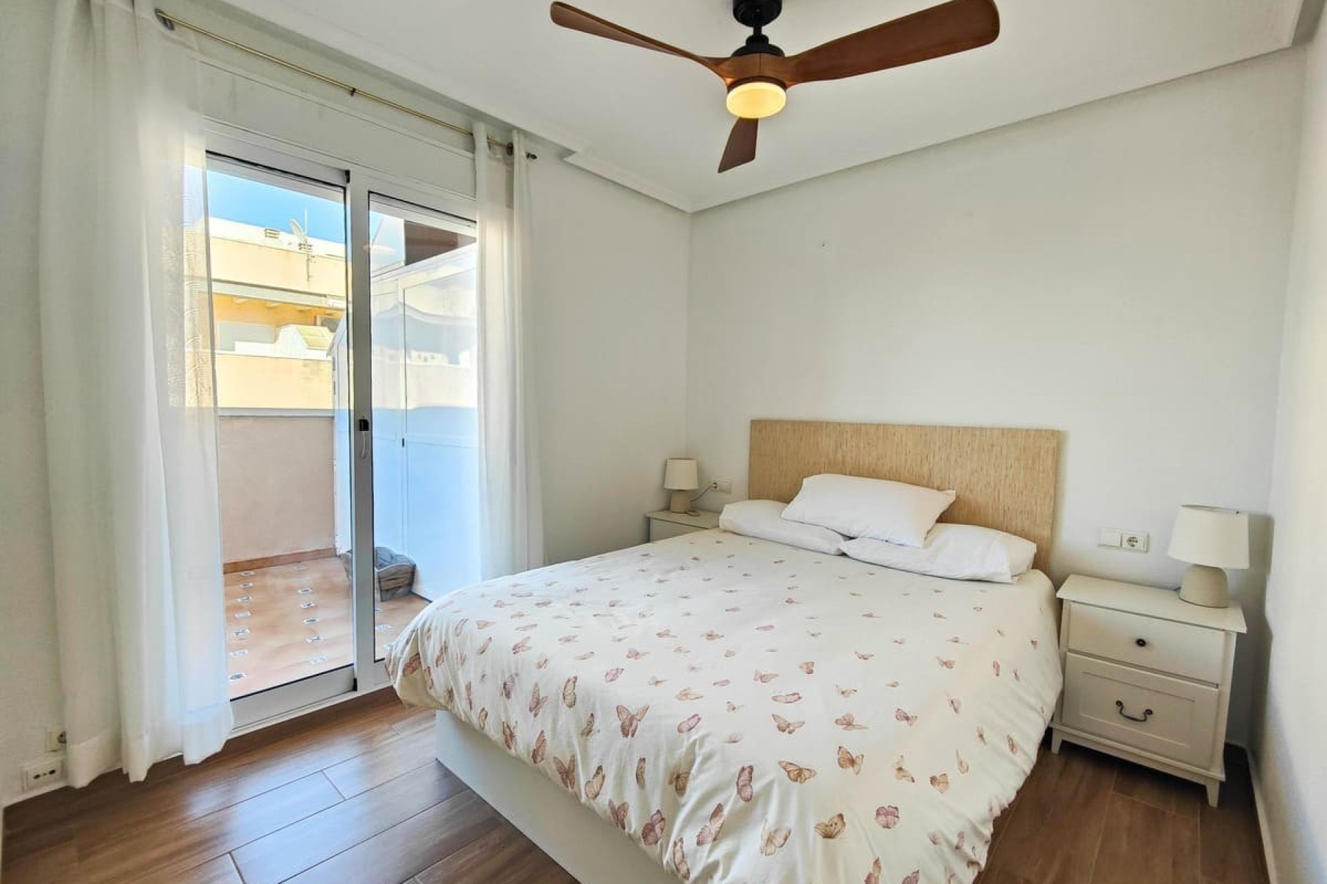 Herverkoop - Apartment -
Torrevieja - El Acequión - Los Náufragos