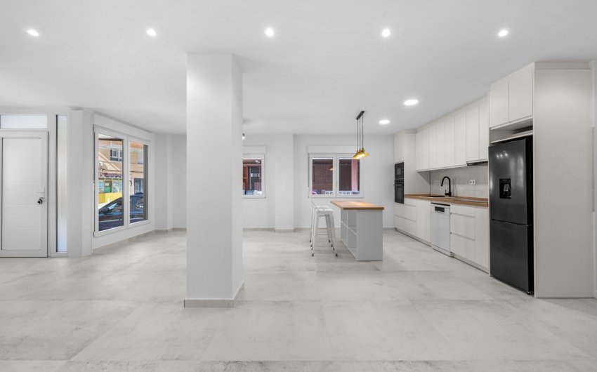 Herverkoop - Apartment -
Torrevieja - El Acequión - Los Náufragos