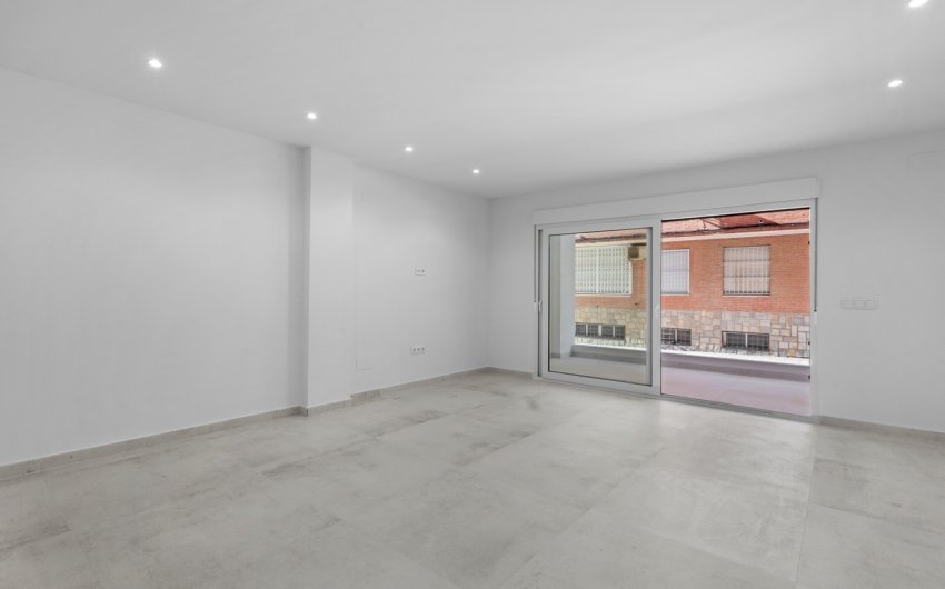 Herverkoop - Apartment -
Torrevieja - El Acequión - Los Náufragos