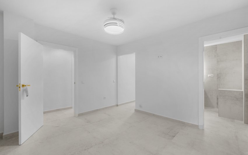 Herverkoop - Apartment -
Torrevieja - El Acequión - Los Náufragos