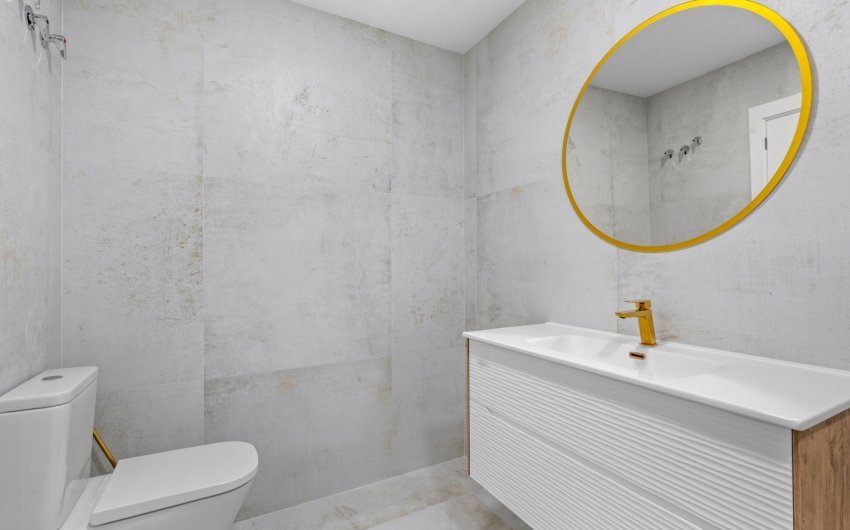 Herverkoop - Apartment -
Torrevieja - El Acequión - Los Náufragos