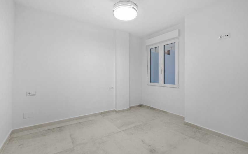 Herverkoop - Apartment -
Torrevieja - El Acequión - Los Náufragos