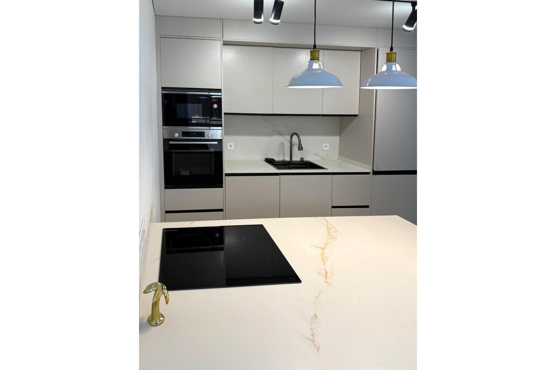 Herverkoop - Apartment -
Torrevieja - El Acequión - Los Náufragos