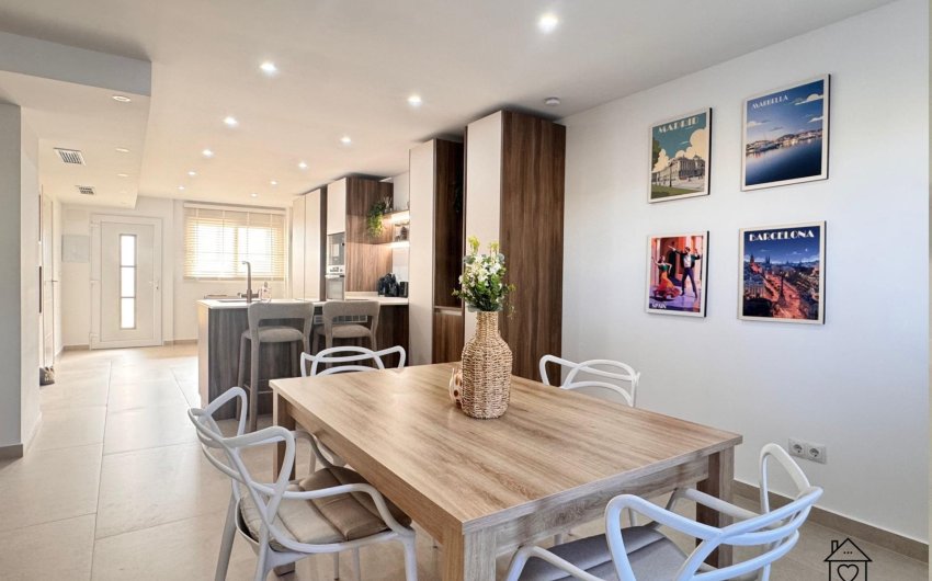 Herverkoop - Apartment -
Torrevieja - El Acequión - Los Náufragos