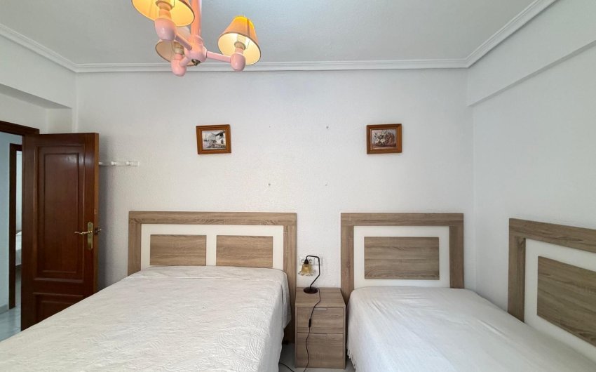 Herverkoop - Apartment -
Torrevieja - Estacion De Autobuses