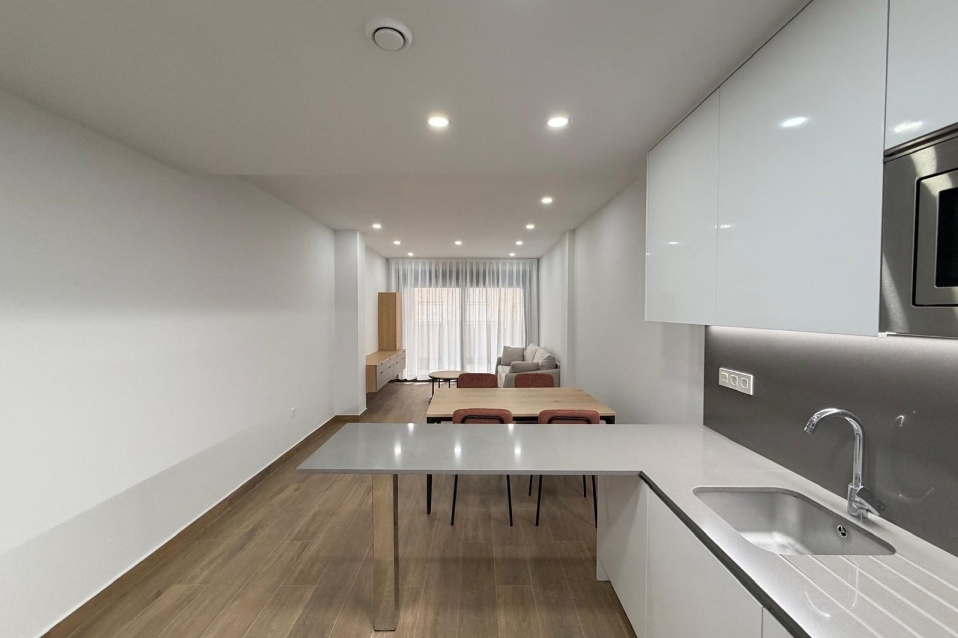 Herverkoop - Apartment -
Torrevieja - Estacion De Autobuses