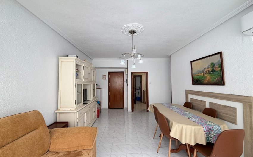 Herverkoop - Apartment -
Torrevieja - Estacion De Autobuses