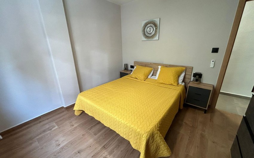 Herverkoop - Apartment -
Torrevieja - Estacion De Autobuses