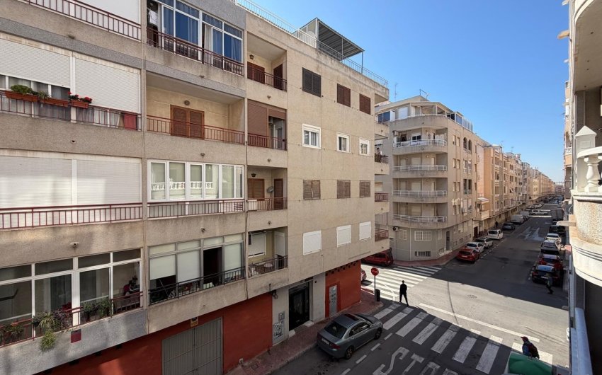 Herverkoop - Apartment -
Torrevieja - Estacion De Autobuses