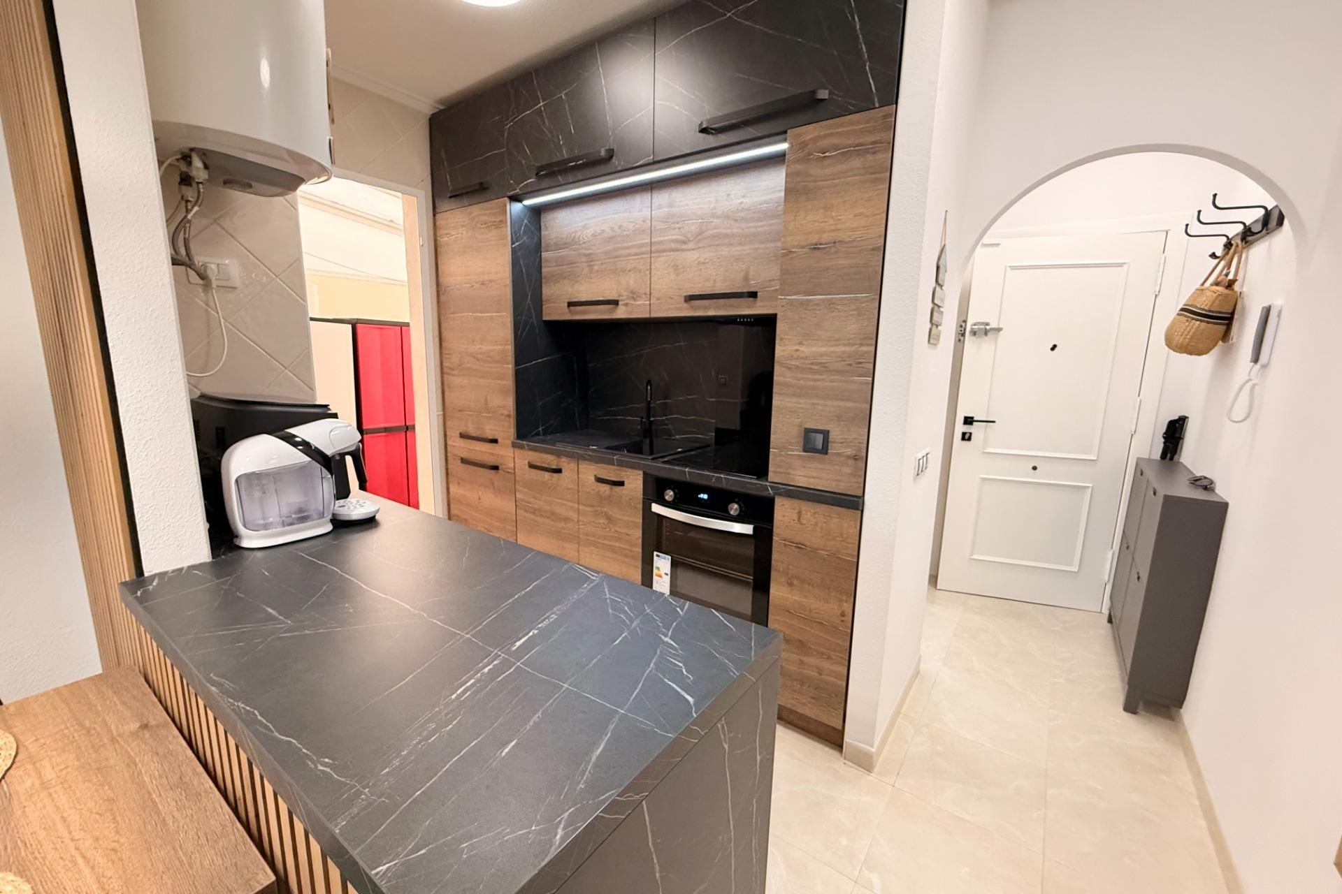 Herverkoop - Apartment -
Torrevieja - Estacion De Autobuses
