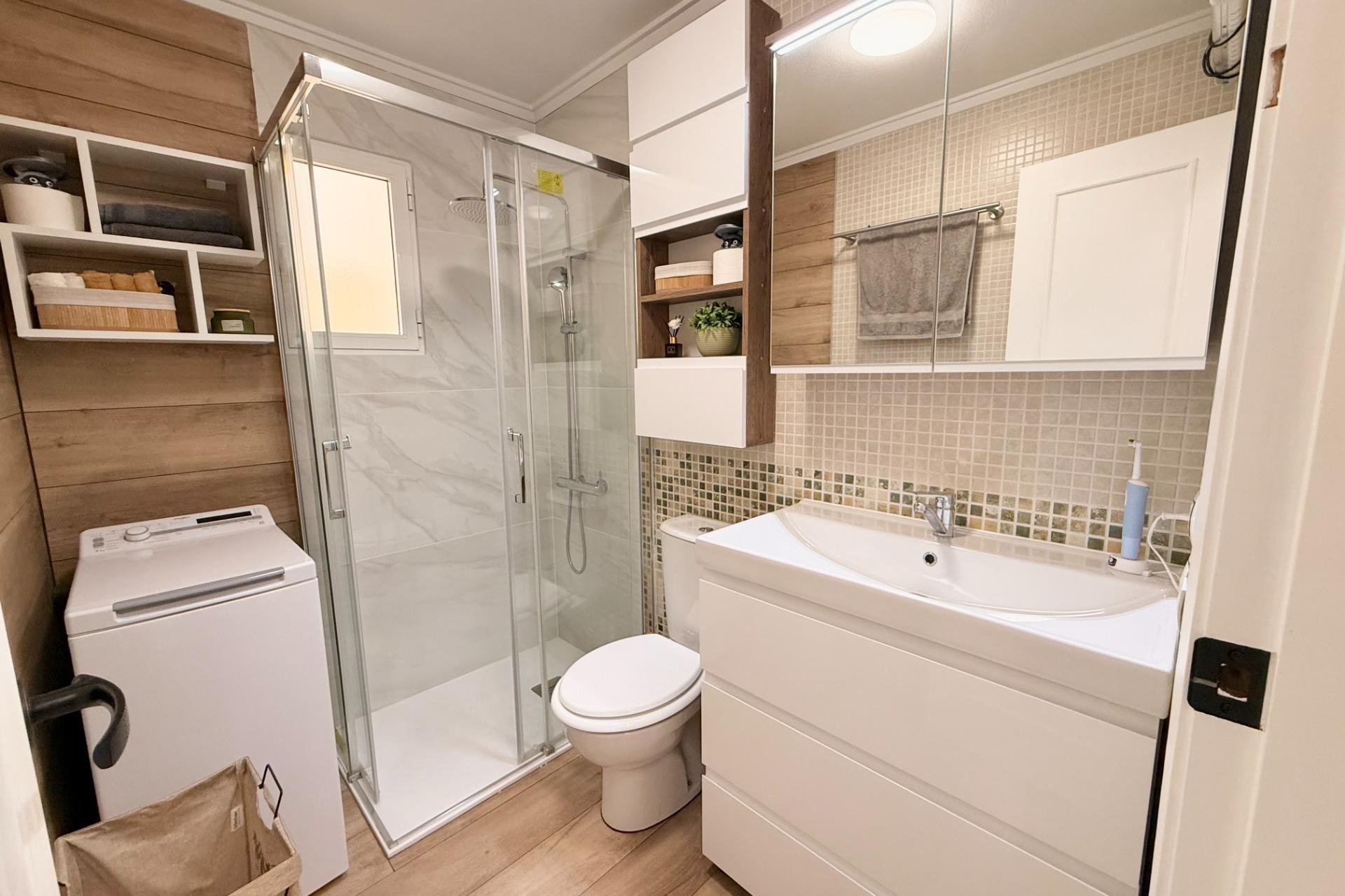 Herverkoop - Apartment -
Torrevieja - Estacion De Autobuses
