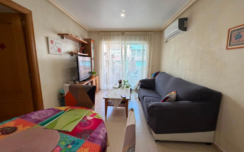 Herverkoop - Apartment -
Torrevieja - Estacion De Autobuses