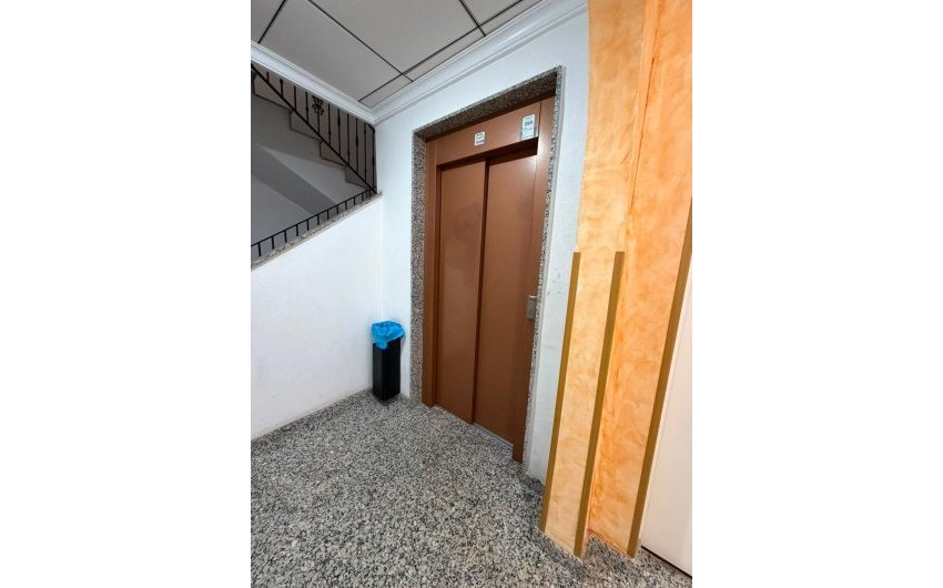 Herverkoop - Apartment -
Torrevieja - Estacion De Autobuses