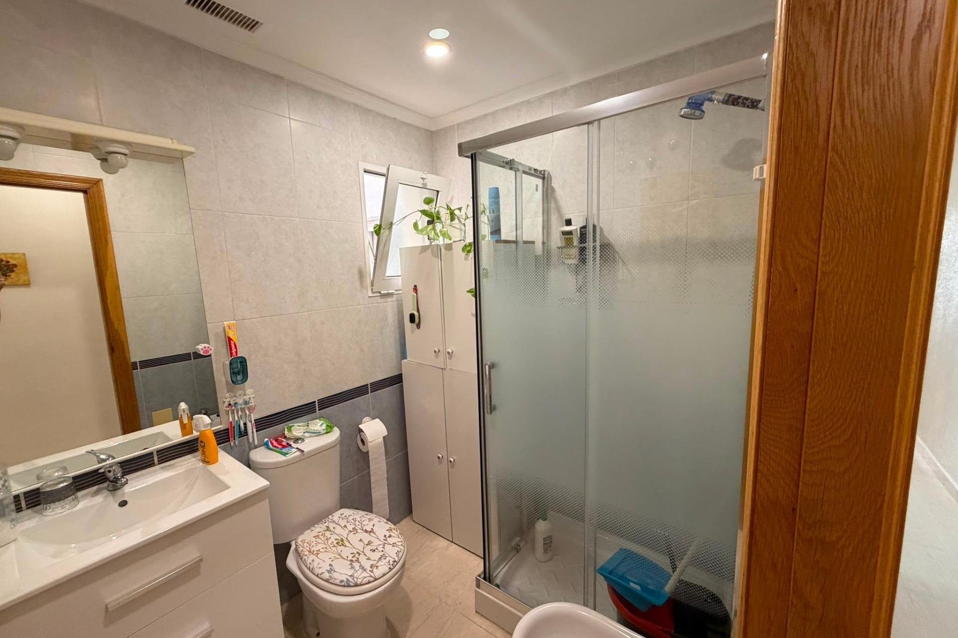 Herverkoop - Apartment -
Torrevieja - Estacion De Autobuses