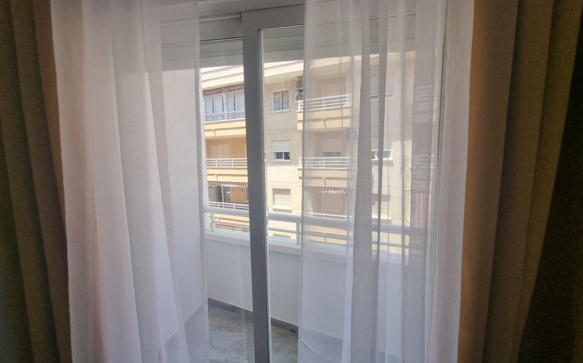 Herverkoop - Apartment -
Torrevieja - Estacion De Autobuses