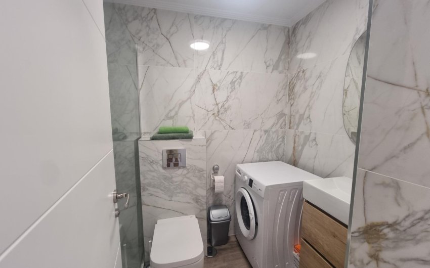 Herverkoop - Apartment -
Torrevieja - Estacion De Autobuses