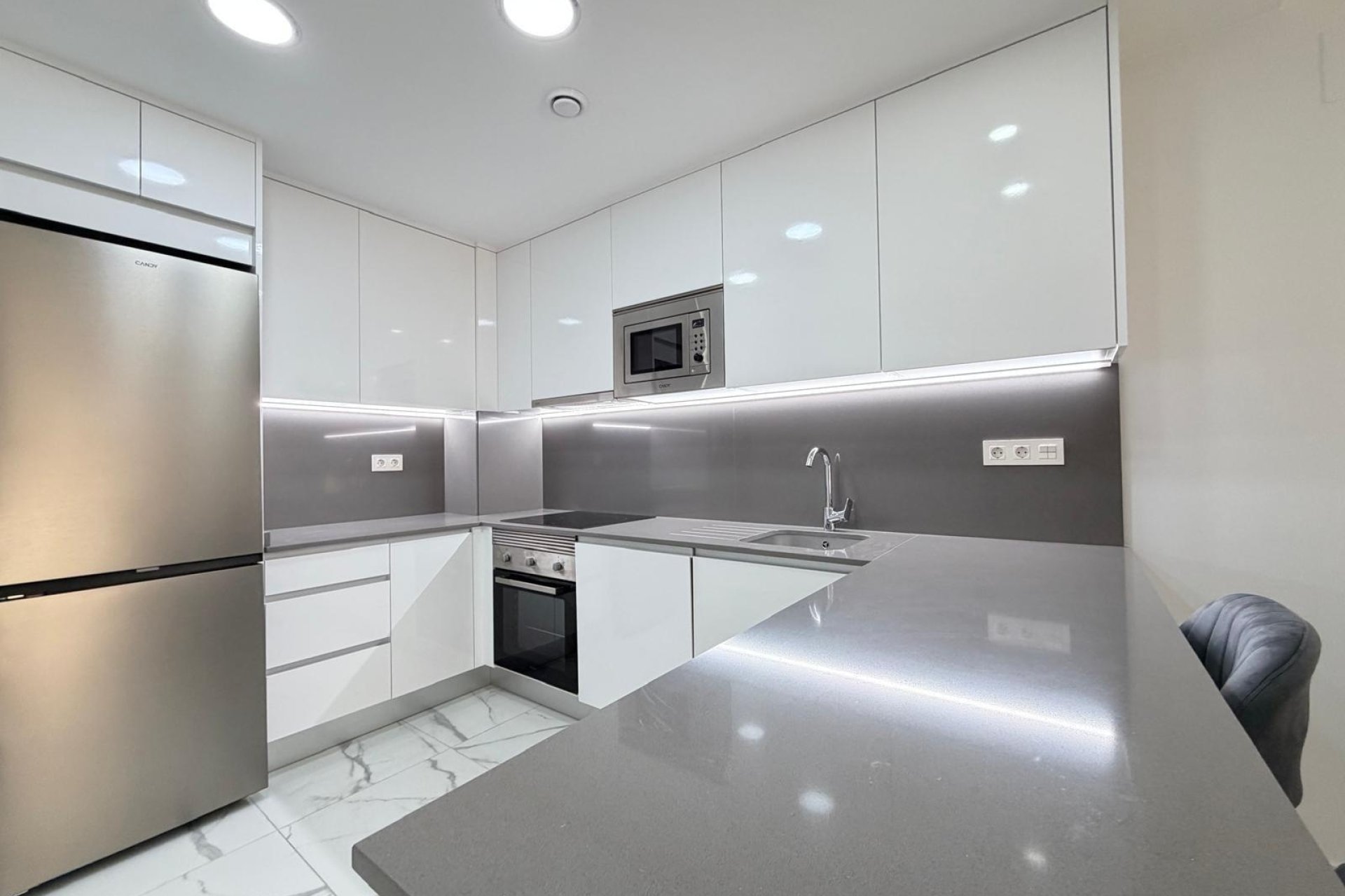 Herverkoop - Apartment -
Torrevieja - Estacion De Autobuses